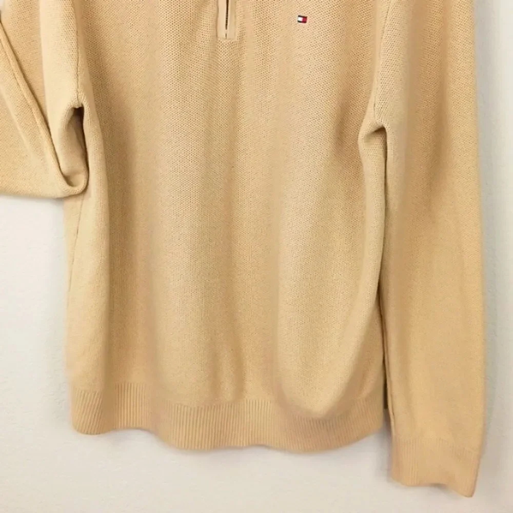 Tommy Hilfiger Men's tan quarter zip textured sweater sz M